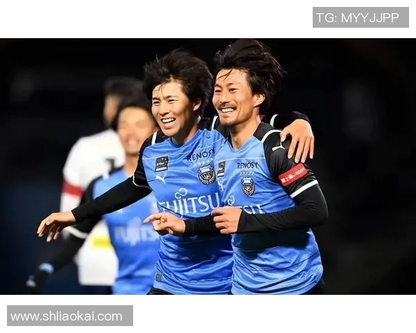 FC岐阜迎战川崎前锋全力争胜展现球队实力与斗志